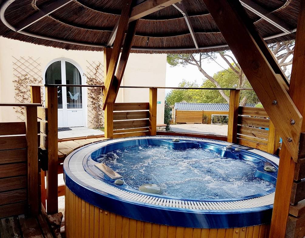 Offrez-vous les bienfaits de l’hydrothérapie à domicile avec les spas hydromassage